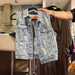 Levi’s Vest